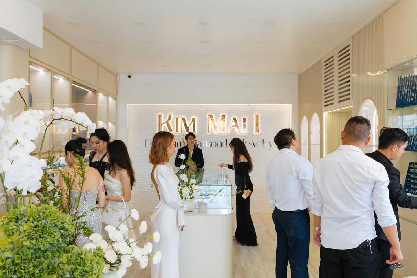 Kim Mai I - Premium Diamond & Jewelry